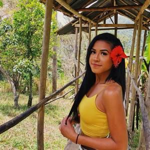 Meet your Posher, Melissa